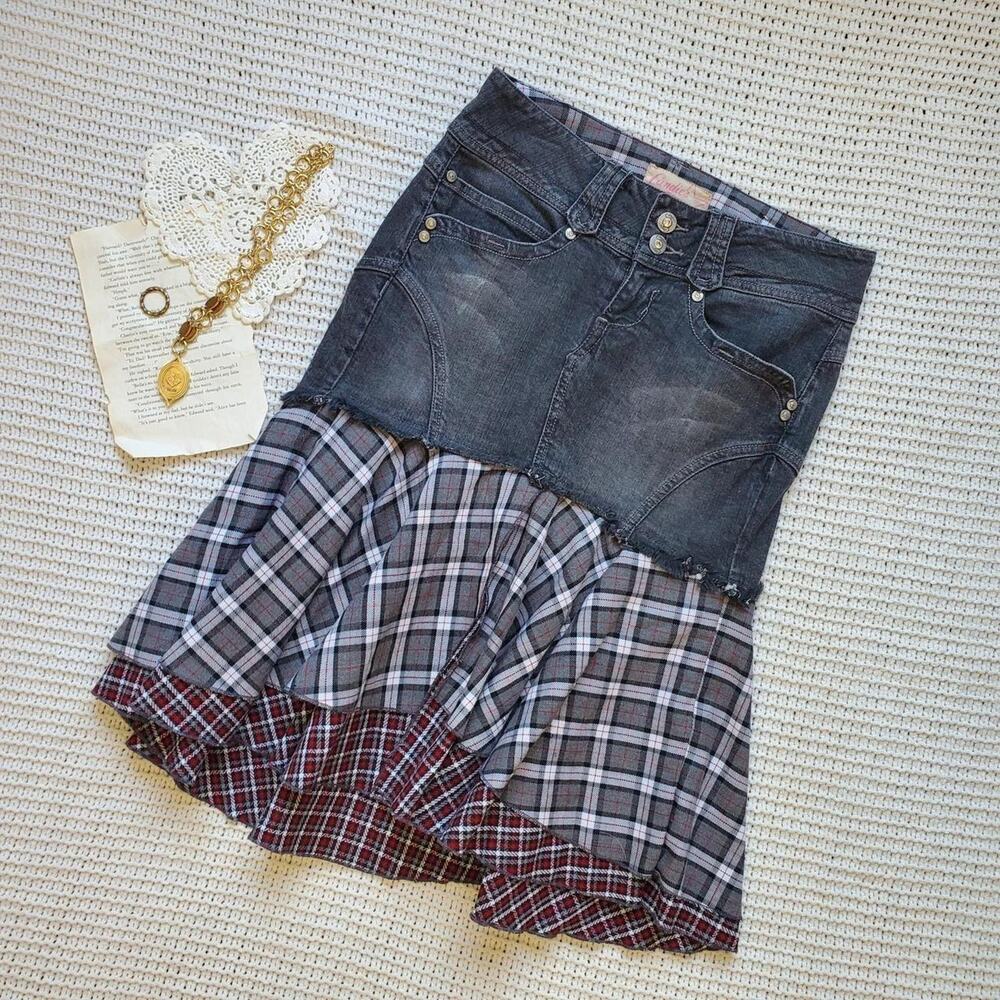 Y2k candies vintage denim skirt with plaid layering